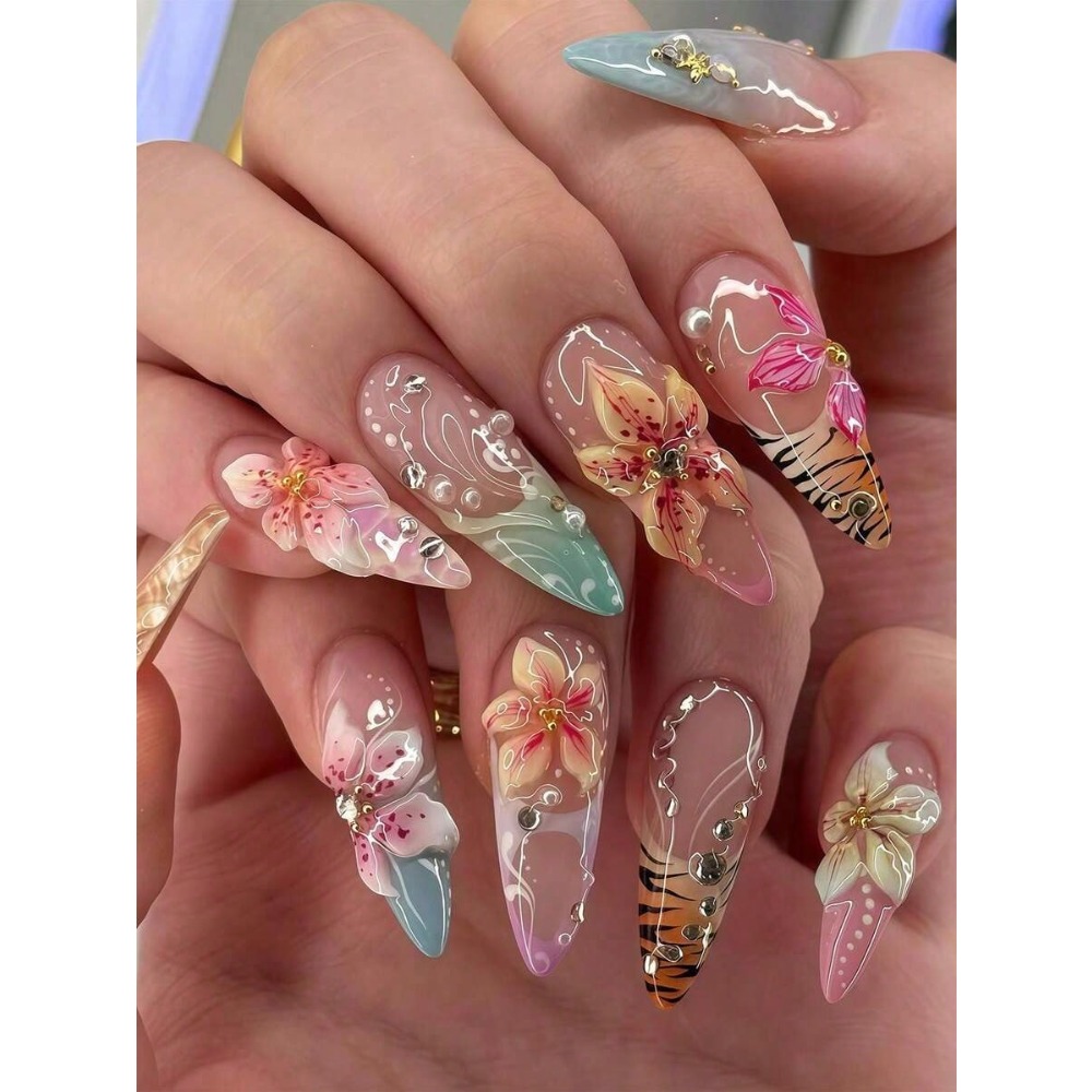 Nail Art Ombre - 24pcs Western Style Almond Shaped Embossed