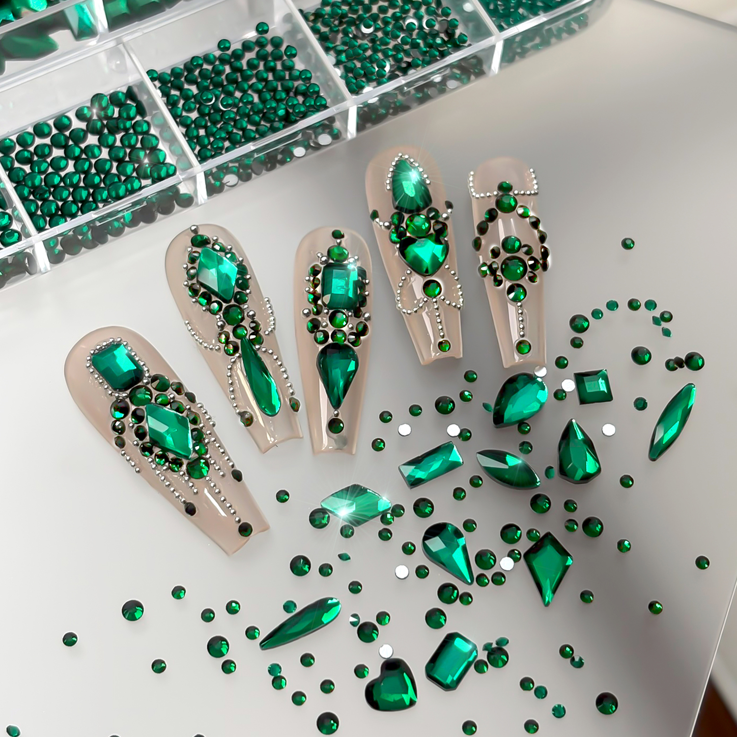 12Grids 3D Emerald Green Nail  – обзор и цена Nail Art Emerald Green